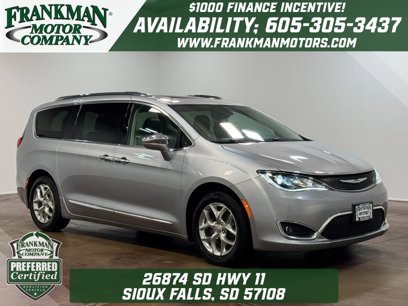 Used 2019 Chrysler Pacifica Limited