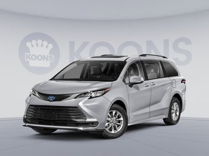 New 2025 Toyota Sienna LE