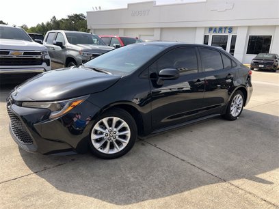 Used 2021 Toyota Corolla LE w/ LE Convenience Package