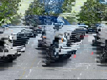 Used 2024 GMC Sierra 2500 AT4 w/ AT4 Premium Plus Package