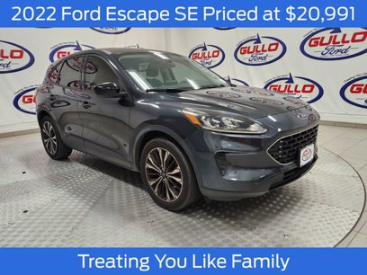 Used 2022 Ford Escape SE w/ SE Sport Appearance Package