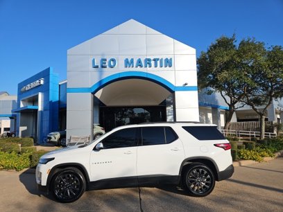 Used 2023 Chevrolet Traverse RS w/ LPO, Floor Liner Package