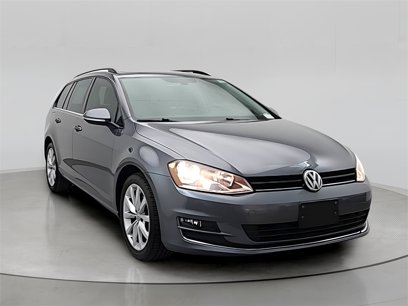 Used 2017 Volkswagen Golf SE