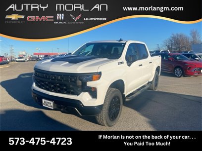 New 2025 Chevrolet Silverado 1500 Custom Trail Boss w/ Dark Appearance Package