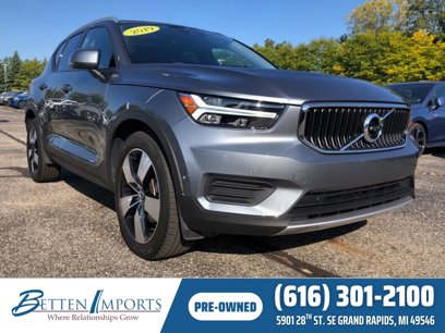 Used 2019 Volvo XC40 T5 Momentum