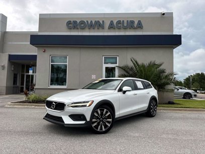 Used 2022 Volvo V60 T5 Cross Country