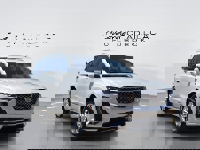 New 2025 Cadillac XT6 Luxury