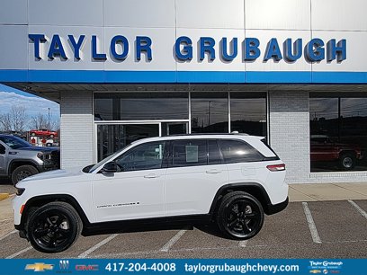 Used 2023 Jeep Grand Cherokee Limited w/ Black Appearance Package