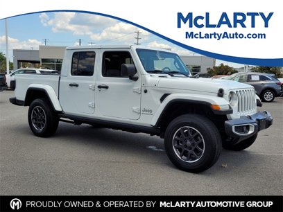 Used 2023 Jeep Gladiator Overland w/ LED Lighting Group