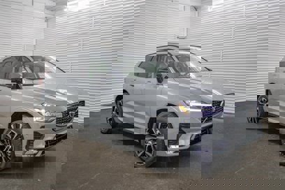 New 2025 Volvo XC60 B5 Plus w/ Protection Package Premier