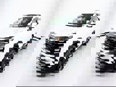 New 2025 Nissan Kicks SR