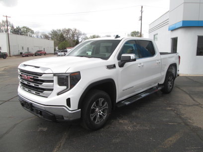 New 2025 GMC Sierra 1500 SLE