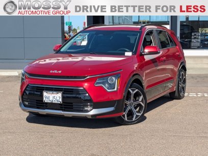 Used 2023 Kia Niro EX Touring