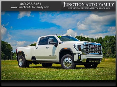 Used 2024 GMC Sierra 3500 Denali w/ Denali Reserve Package