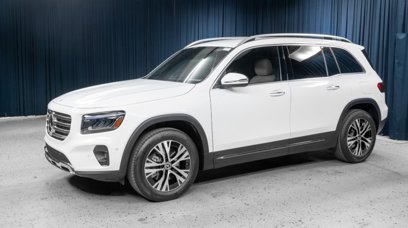 New 2025 Mercedes-Benz GLB 250