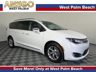 Certified 2019 Chrysler Pacifica Limited w/ Advanced Safetytec Group