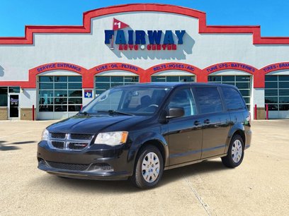 Used 2018 Dodge Grand Caravan SE w/ UConnect Hands-Free Group