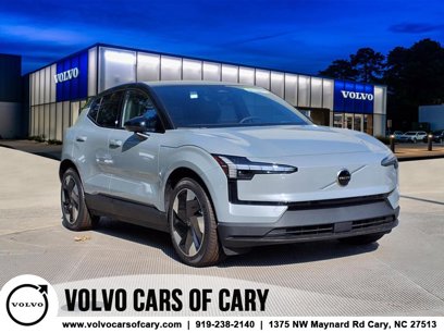 New 2025 Volvo EX30 Plus w/ Protection Package Premier