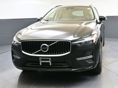 Used 2022 Volvo XC60 B5 Momentum