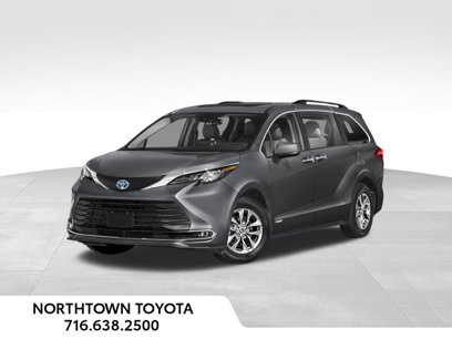 New 2025 Toyota Sienna XLE