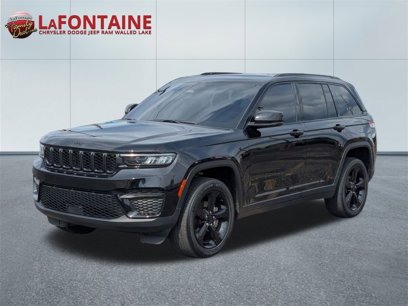 Used 2023 Jeep Grand Cherokee Altitude
