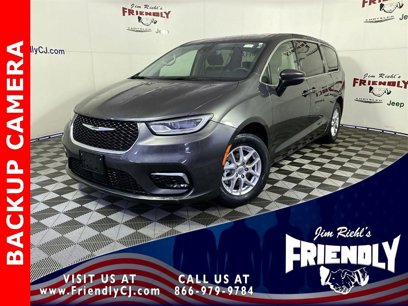 Used 2023 Chrysler Pacifica Touring-L