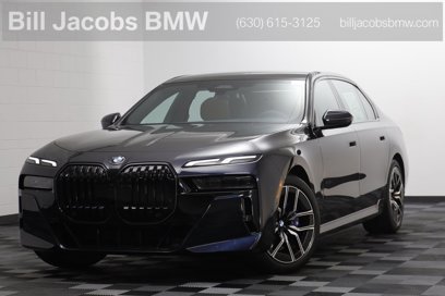 New 2025 BMW 740i xDrive w/ Premium Package