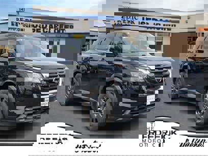 Used 2024 Nissan Pathfinder S w/ Cargo Package