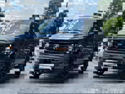New 2025 Ford F150 XLT w/ Equipment Group 302A MID