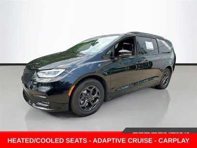 Used 2021 Chrysler Pacifica Limited w/ S Appearance Package