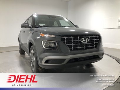 New 2025 Hyundai Venue SEL