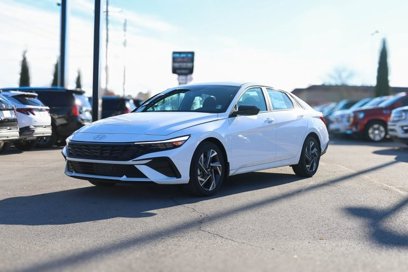 New 2025 Hyundai Elantra SEL