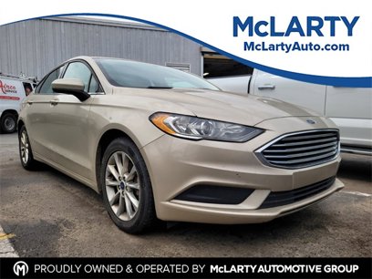 Used 2017 Ford Fusion SE w/ Fusion SE Technology Package
