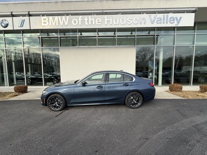 New 2025 BMW 330i xDrive Sedan w/ Convenience Package