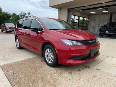 New 2025 Chrysler Voyager LX