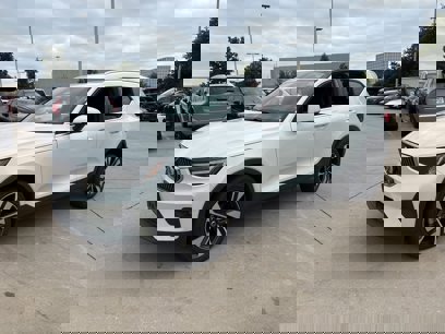 Certified 2025 Volvo XC40 B5 Plus