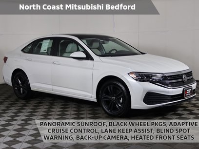 Used 2024 Volkswagen Jetta SE w/ Panoramic Sunroof Package