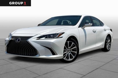 Used 2021 Lexus ES 300h w/ Premium Package