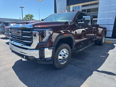 Used 2024 GMC Sierra 3500 SLT w/ SLT Premium Package