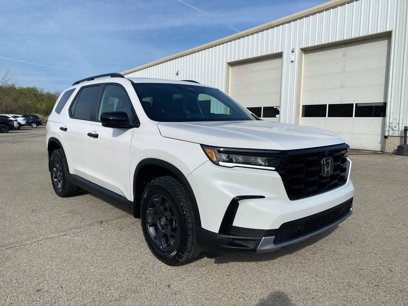 Used 2025 Honda Pilot TrailSport