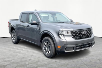 New 2025 Ford Maverick XLT w/ Equipment Group 302A