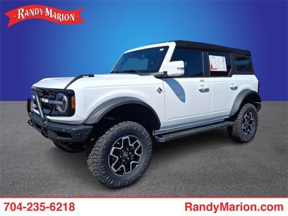 Used 2023 Ford Bronco Outer Banks w/ Sasquatch Package