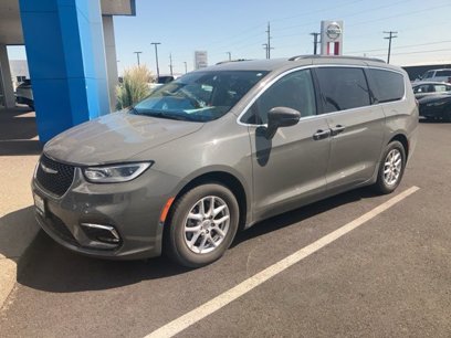 Used 2022 Chrysler Pacifica Touring-L