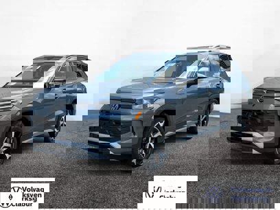 New 2025 Volkswagen Tiguan SE
