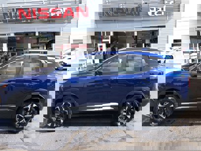 New 2025 Nissan Kicks SV w/ SV Premium Package