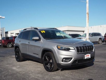 Used 2019 Jeep Cherokee Latitude Plus