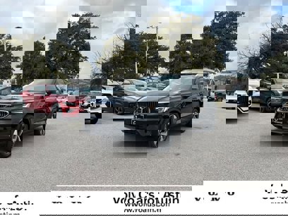New 2025 Volvo XC40 B5 Core
