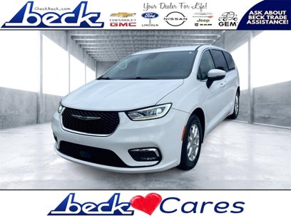 Used 2023 Chrysler Pacifica Touring-L