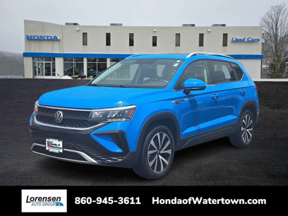 Used 2022 Volkswagen Taos SE w/ Panoramic Sunroof Package