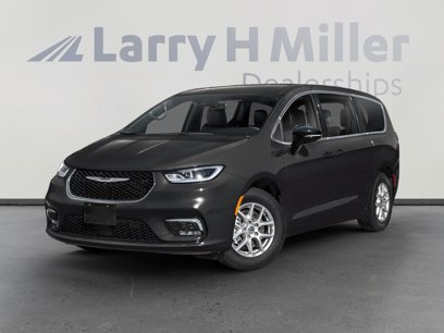 New 2025 Chrysler Pacifica Select
